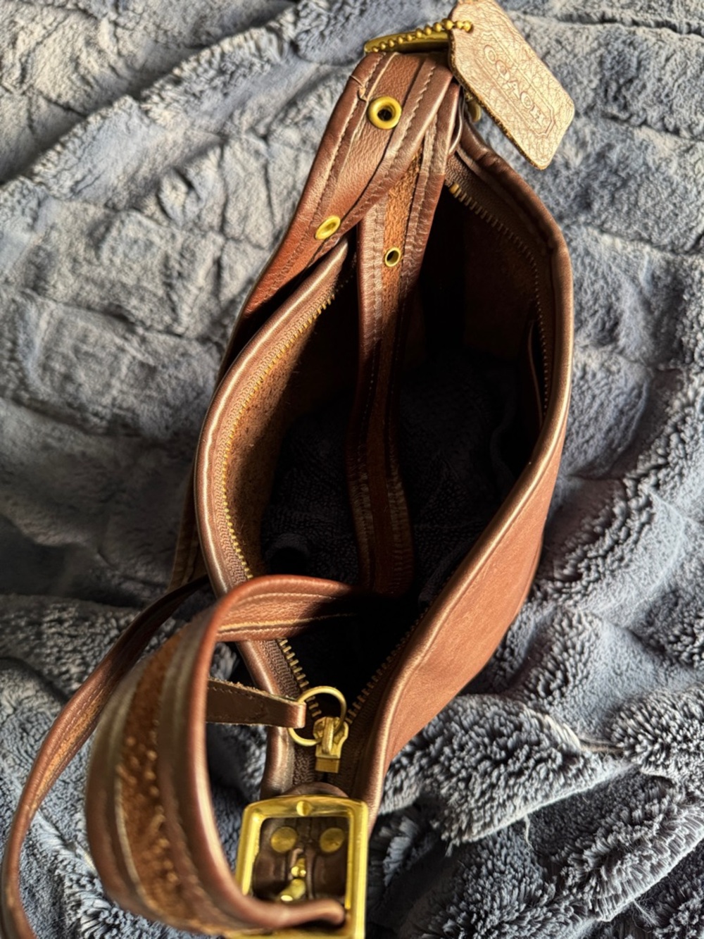 COACH, Vintage Brown Leather Mini Shoulder Bag - Picture 2 of 6
